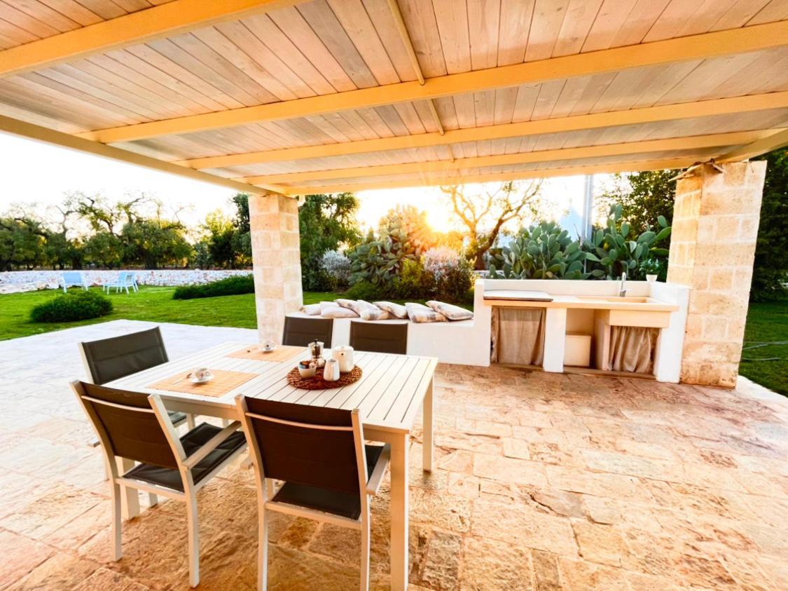 הוילה אוסטוני Trullo Al Guappo D'Oro מראה חיצוני תמונה